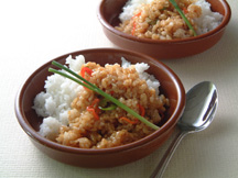 Photo of Black and white rice bowl (donburi): a quick microwave recipe provided with nutrition facts for a plain Japanese rice bowl