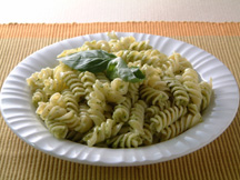 Photo of Pesto & Mayonnaise Macaroni: a quick microwave pasta recipe provided with nutrition facts for macaroni.